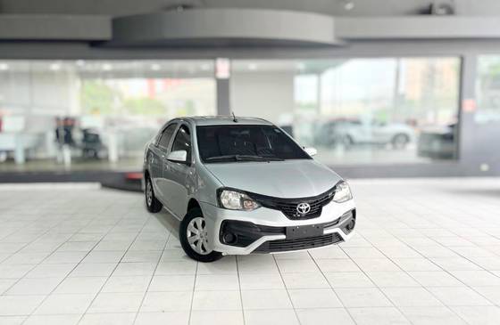 TOYOTA ETIOS 1.5 X SEDAN 16V FLEX 4P AUTOMÁTICO